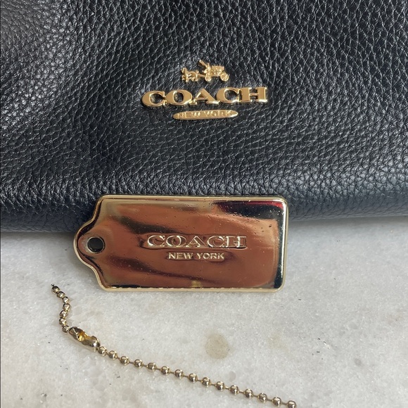 Coach Black Shoulder Bag with Gold Chain - Picture 15 of 16